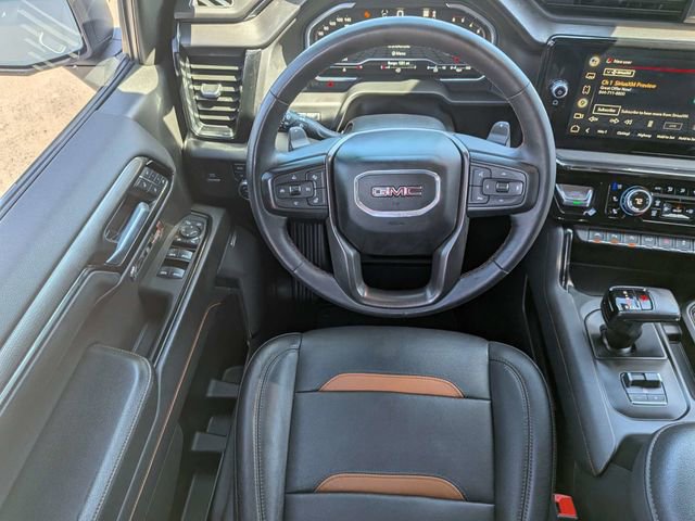 Used 2022 GMC Sierra 1500 AT4 w/ Technology Package AWD/4WD image 16