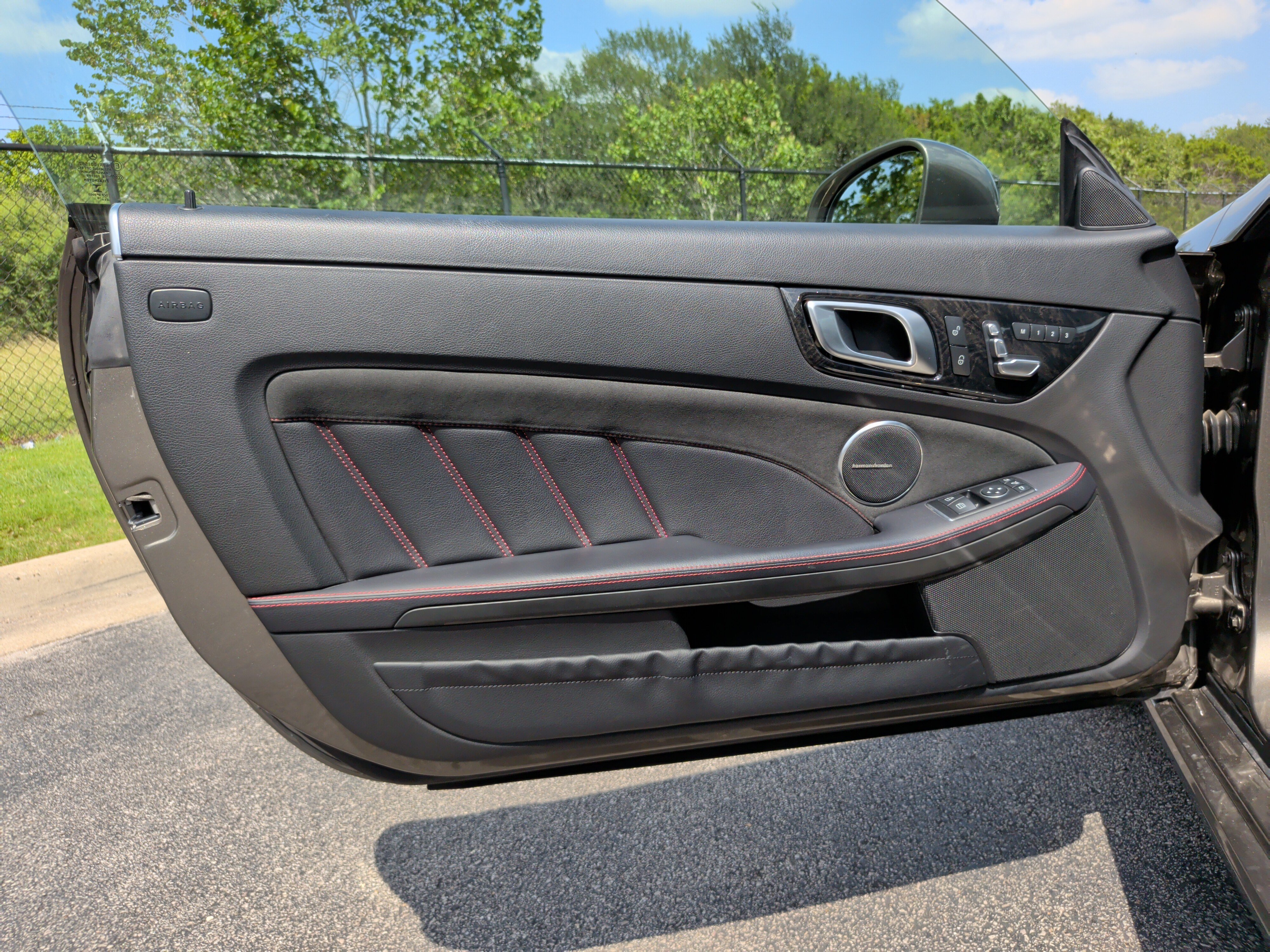 Used 2017 Mercedes-Benz SLC 43 AMG image 31