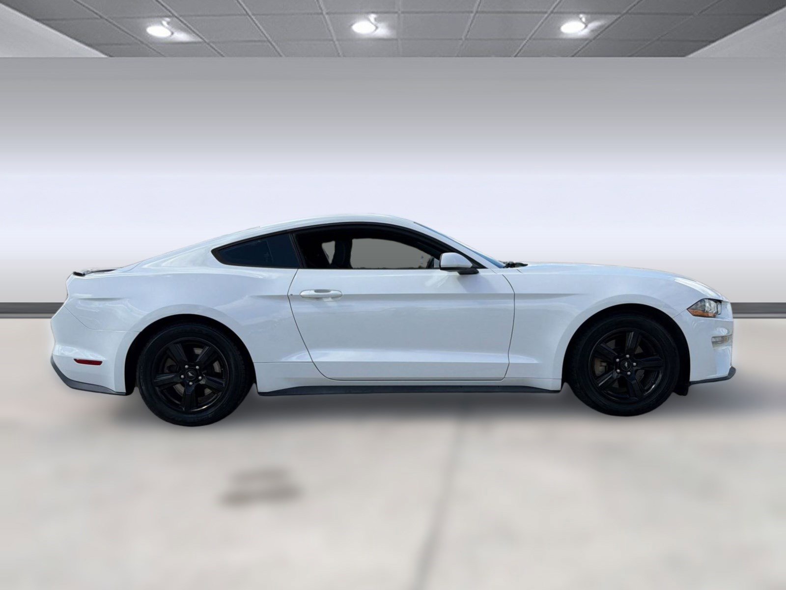 Used 2018 Ford Mustang Coupe image 7