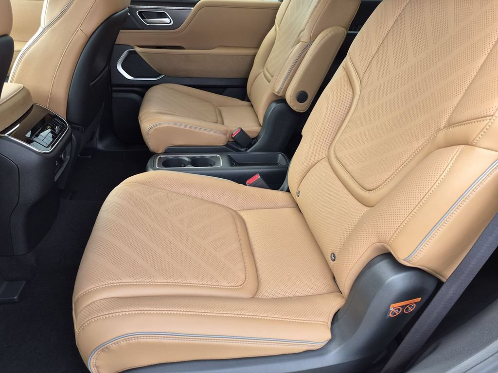New 2027 INFINITI QX80 Luxe w/ Cargo Package AWD/4WD image 27