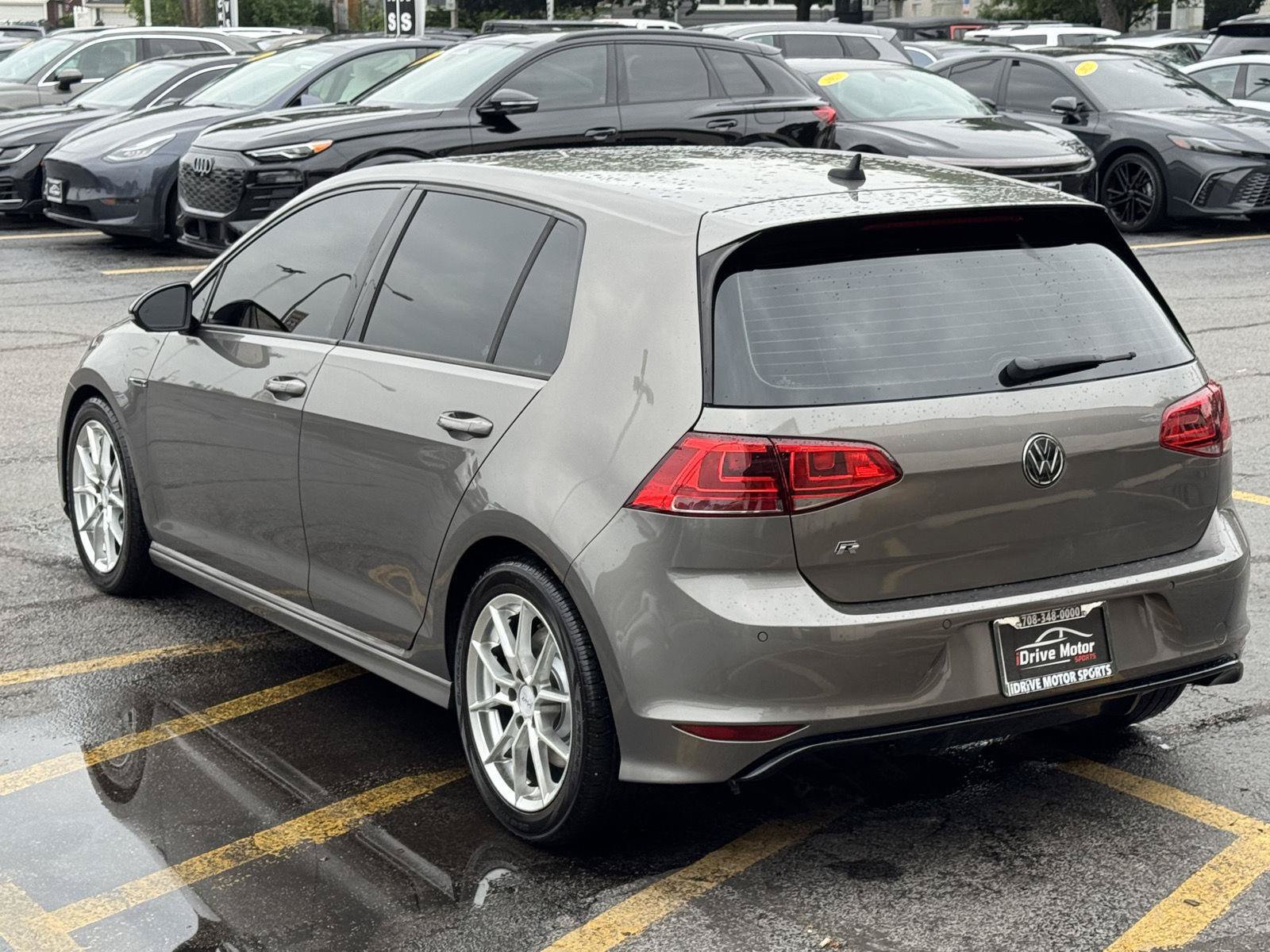 Used 2017 Volkswagen Golf R 4-Door AWD/4WD image 7