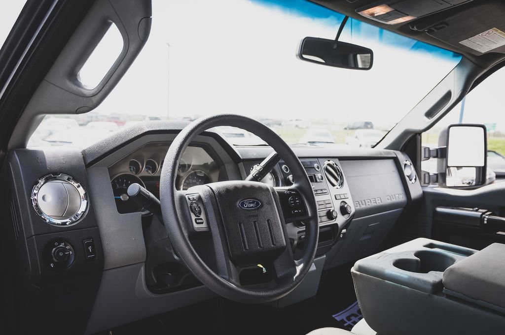 Used 2014 Ford F350 XLT AWD/4WD image 2