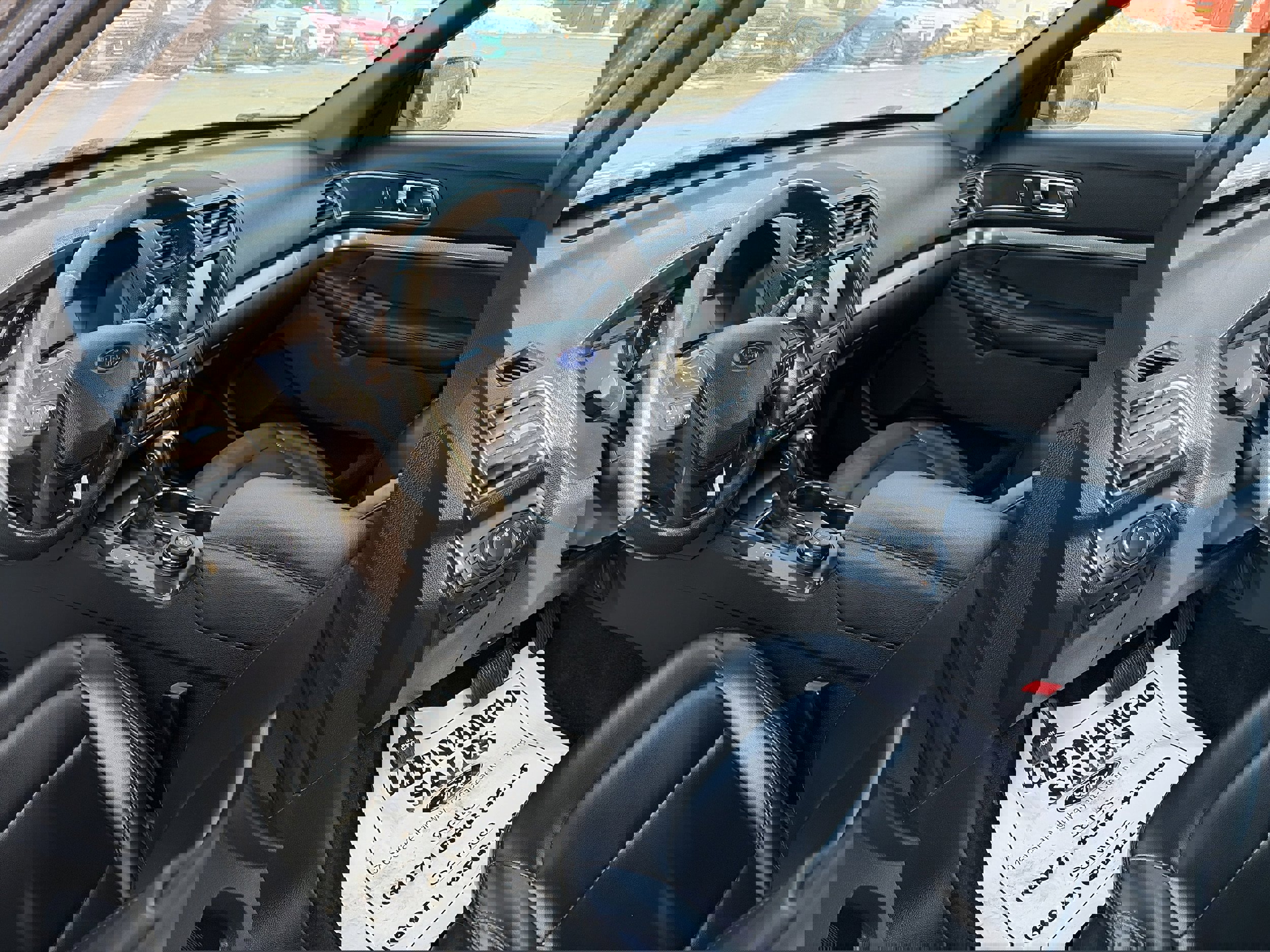 Used 2019 Ford Explorer XLT w/ Equipment Group 202A image 10