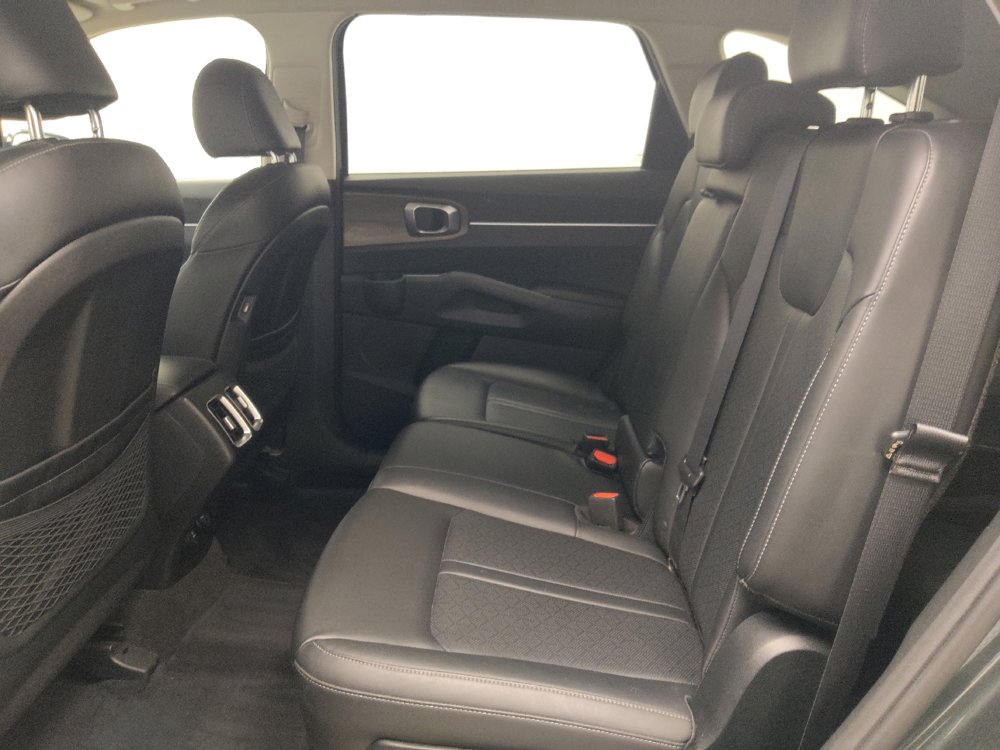 Used 2022 Kia Sorento S w/ Panoramic Sunroof Package AWD/4WD image 18