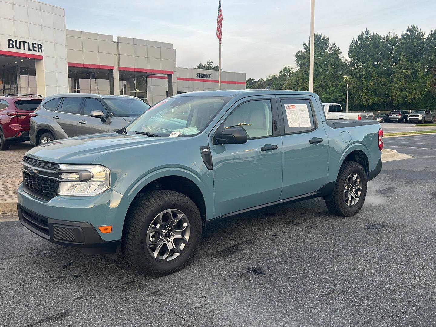 Used 2023 Ford Maverick XLT w/ Equipment Group 300A Standard AWD/4WD image 1