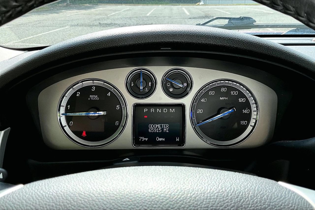 Used 2014 Cadillac Escalade Premium AWD/4WD image 10