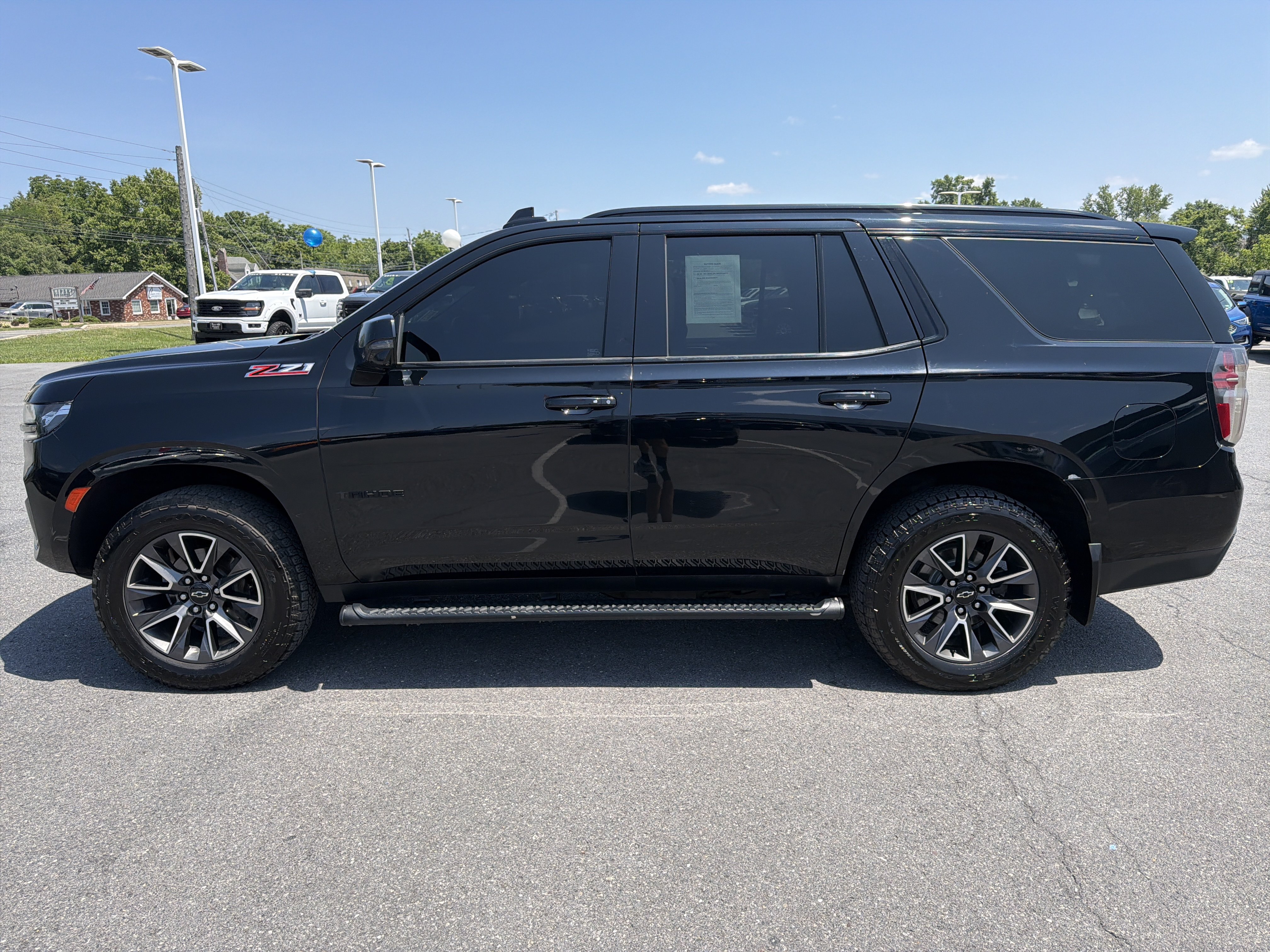 Used 2021 Chevrolet Tahoe Z71 w/ Z71 Signature Package AWD/4WD image 7