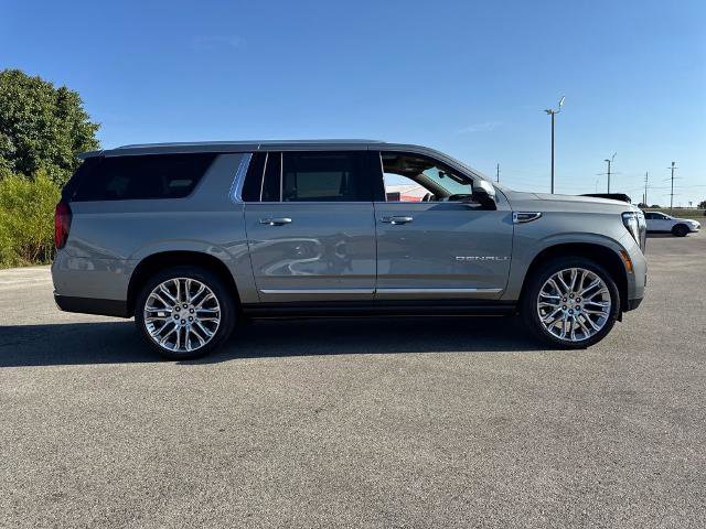 New 2026 GMC Yukon XL Denali w/ Denali Reserve Package image 6