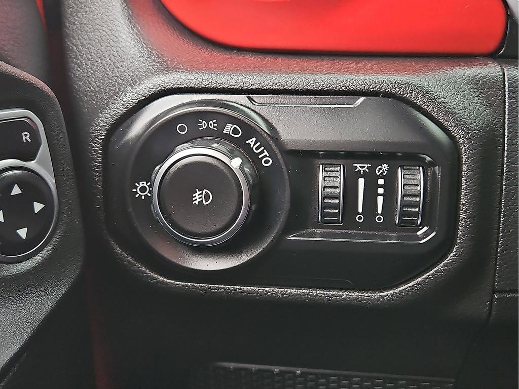 Used 2021 Jeep Wrangler Unlimited Rubicon image 15