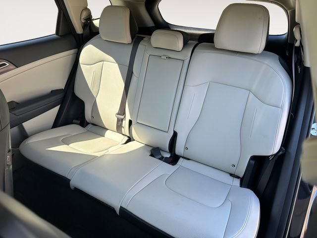 Used 2023 Kia Sportage EX AWD/4WD image 13
