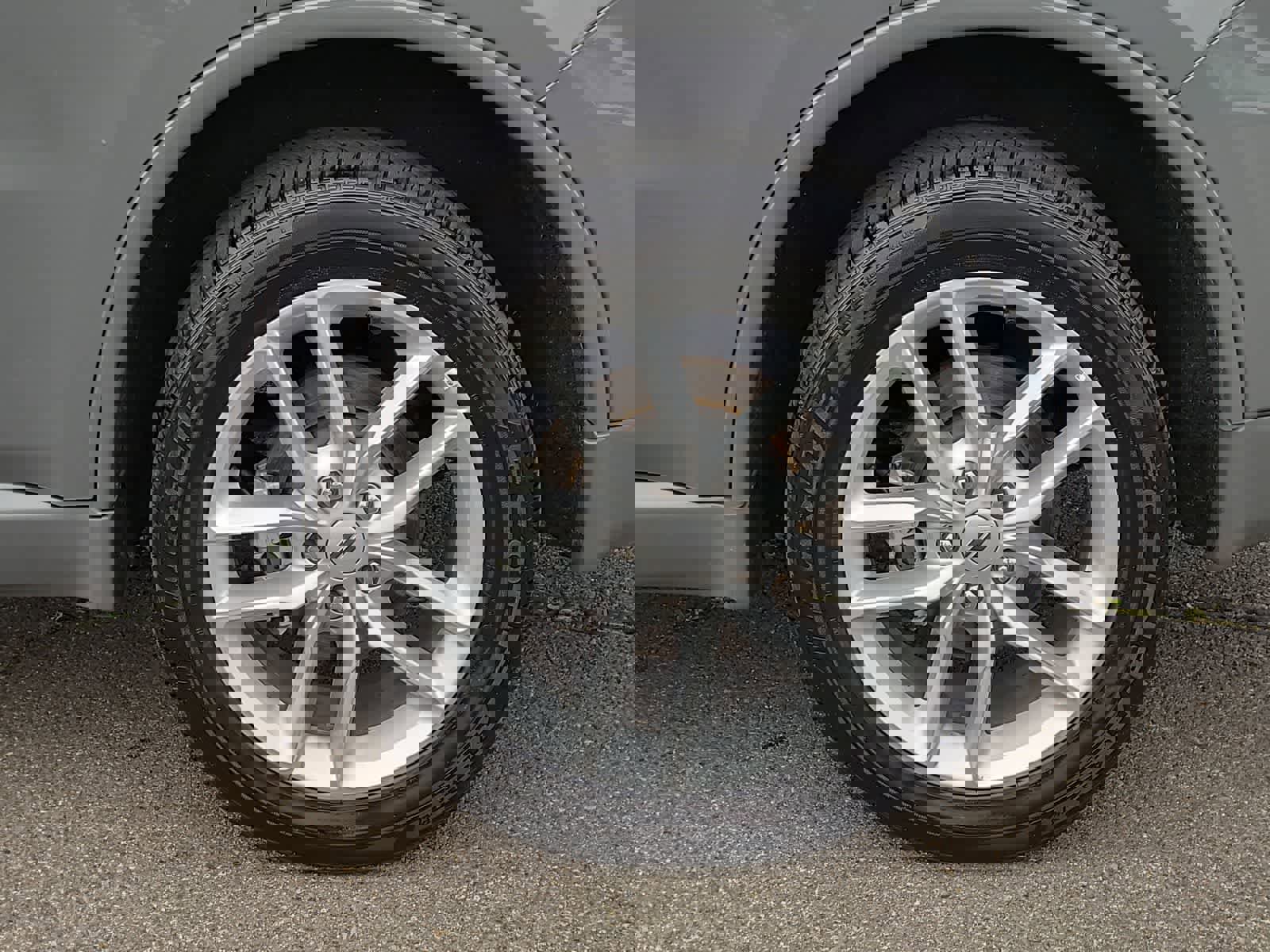 Used 2025 Dodge Durango GT image 16