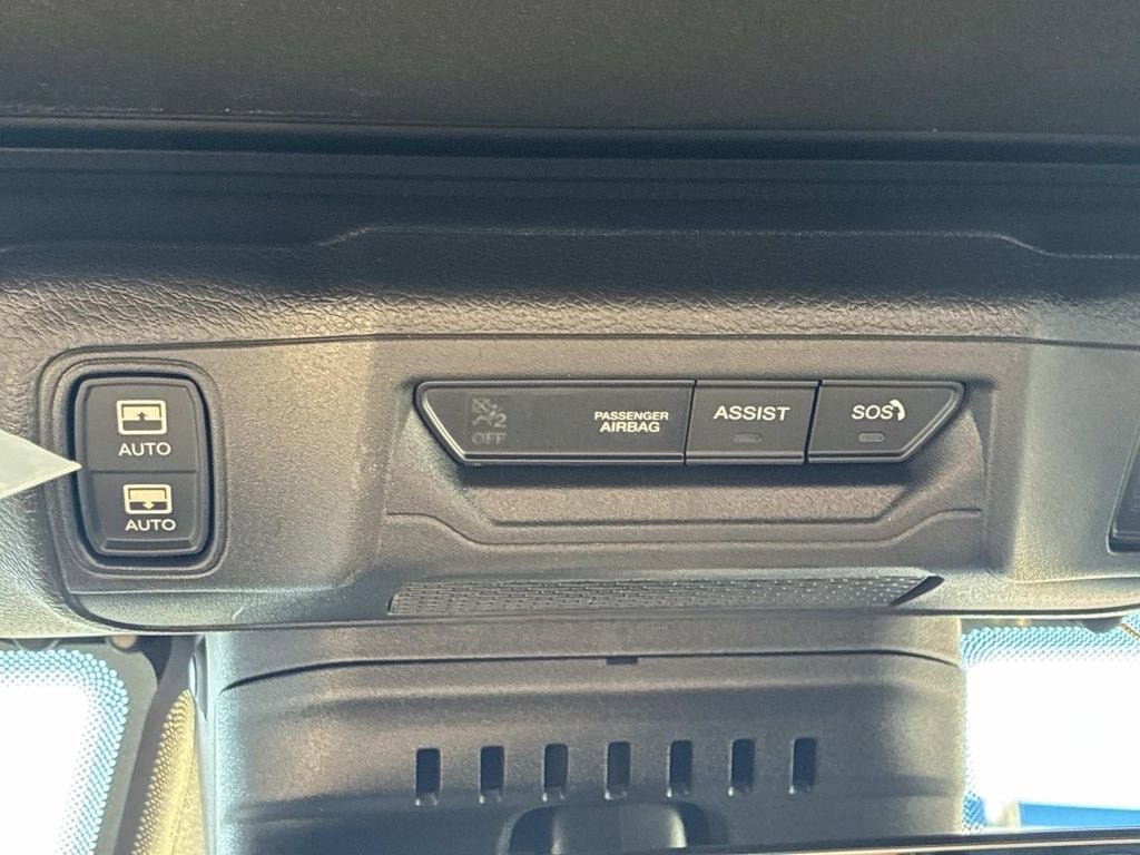 New 2026 Jeep Wrangler Unlimited Rubicon AWD/4WD image 16