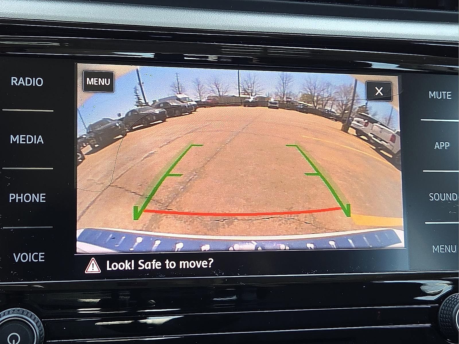 Used 2020 Volkswagen Passat 2.0T SE image 15