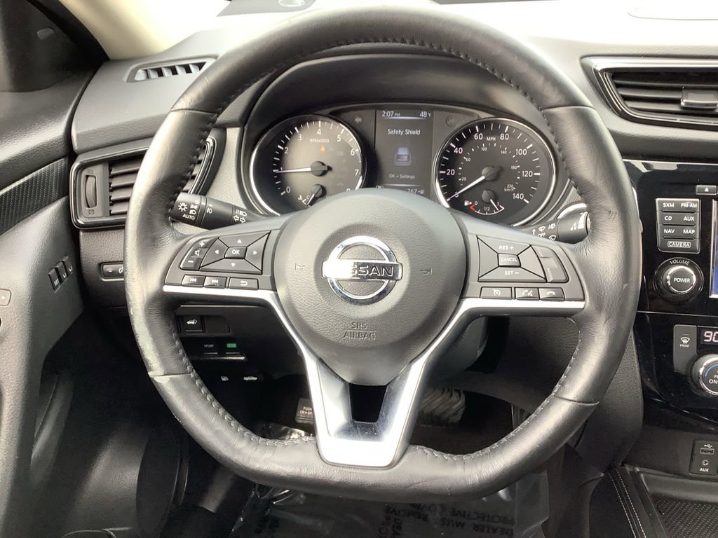 Used 2017 Nissan Rogue SL image 19