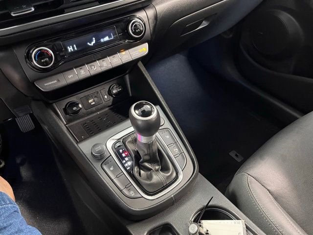 Used 2022 Hyundai Kona Limited FWD image 29