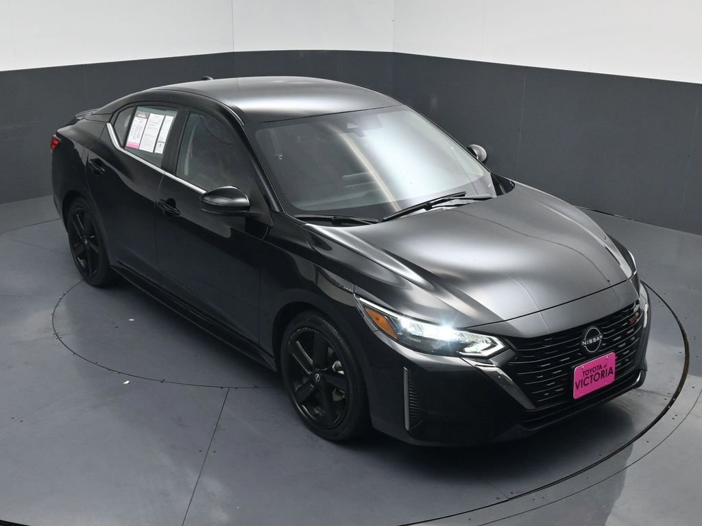 Used 2025 Nissan Sentra SR image 14