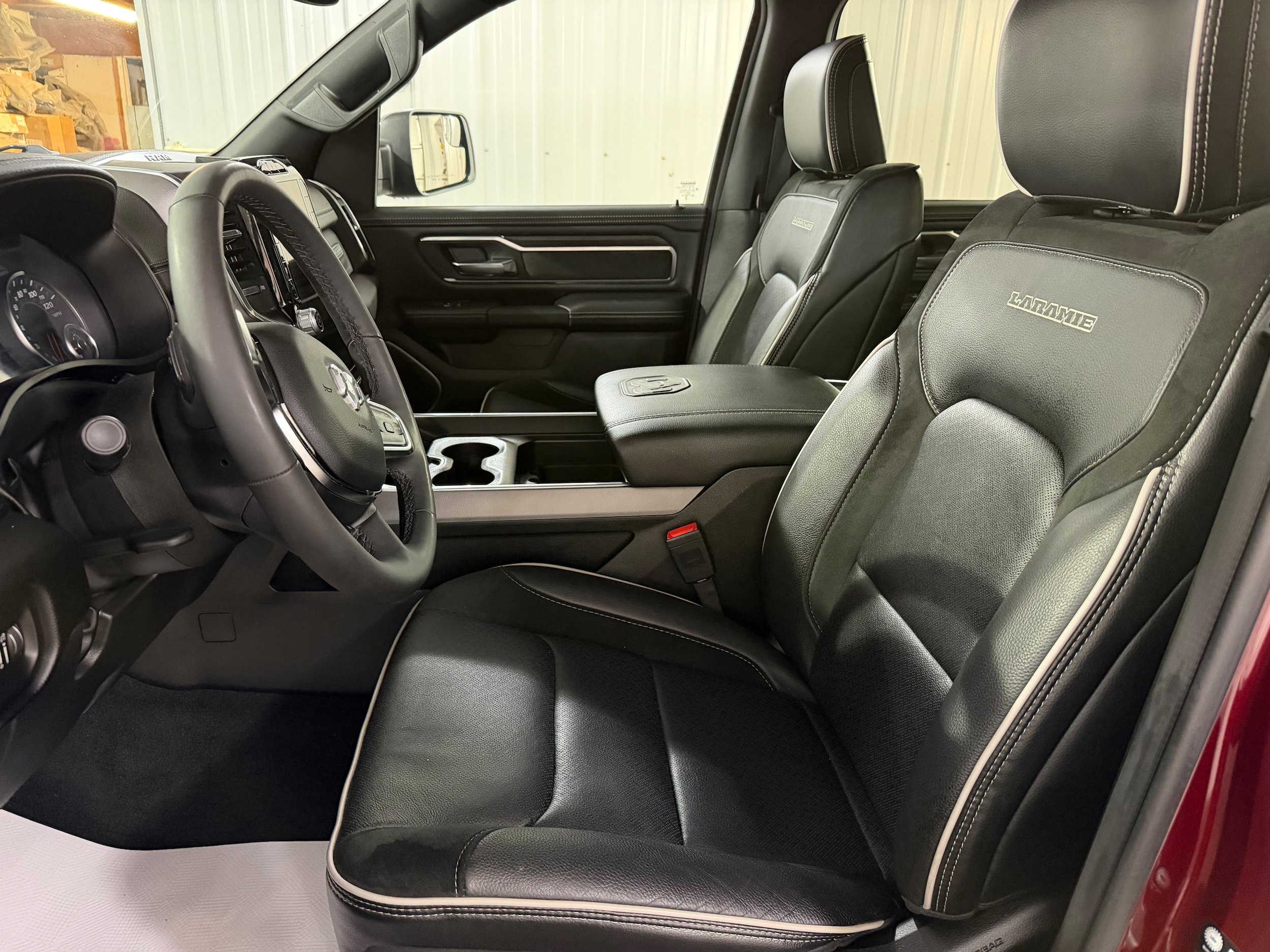 Used 2026 RAM 1500 Laramie AWD/4WD image 14