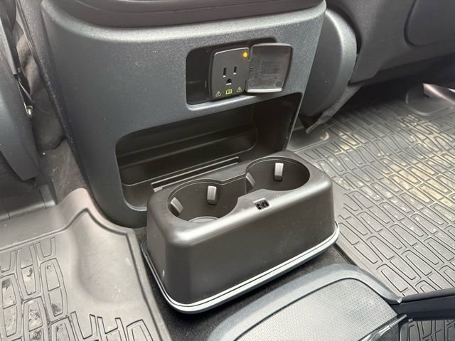 Used 2025 Lincoln Navigator L Black Label image 32