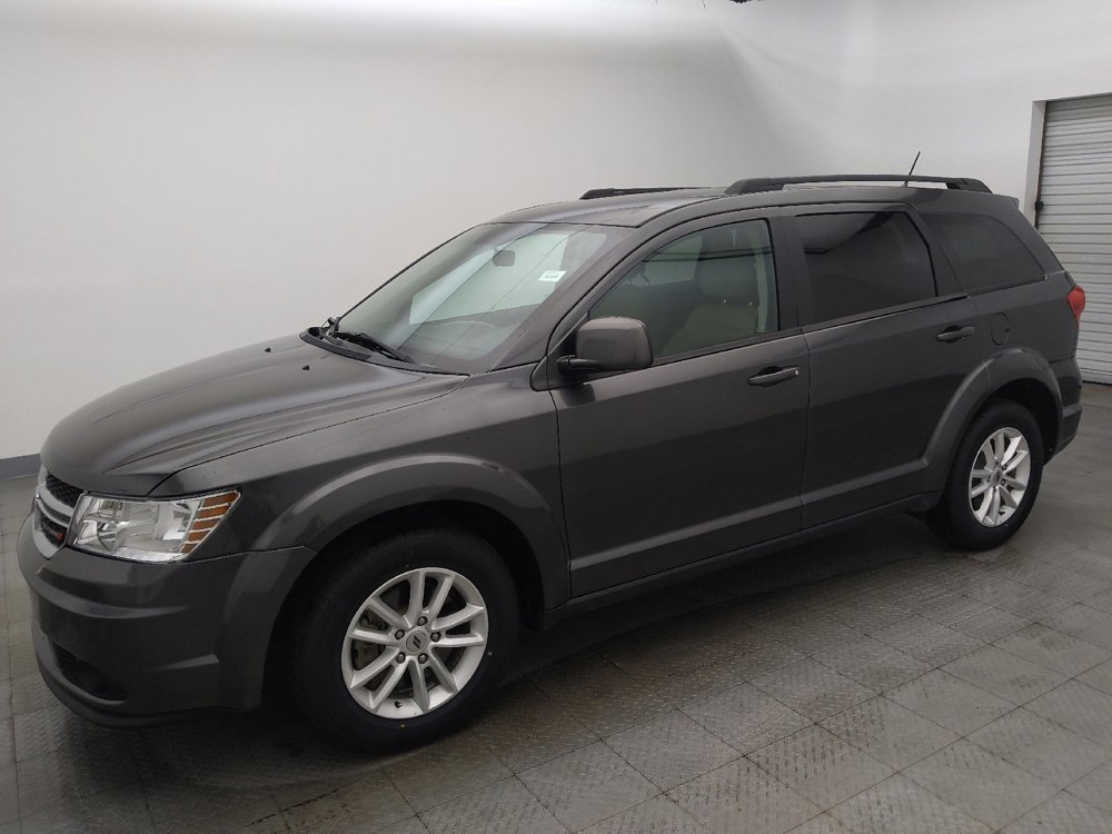 Used 2018 Dodge Journey SXT w/ Connectivity Group FWD image 2