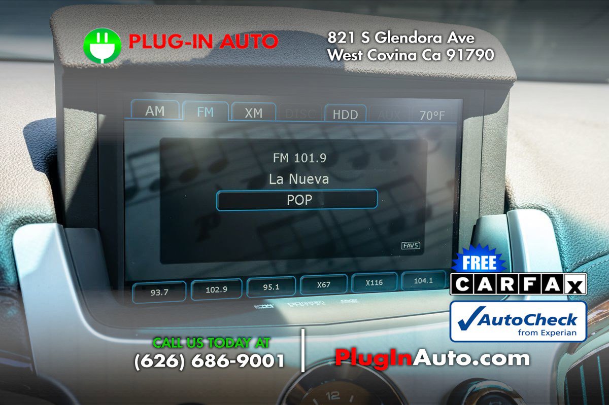 Used 2008 Cadillac CTS 3.6 w/ Luxury Level Two Package RWD image 27