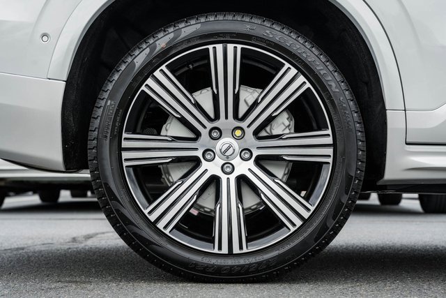 New 2025 Volvo XC90 T8 Ultra w/ Protection Package Premier image 16