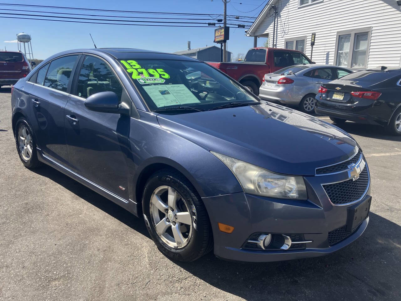 Used 2013 Chevrolet Cruze LT w/ RS Package image 5