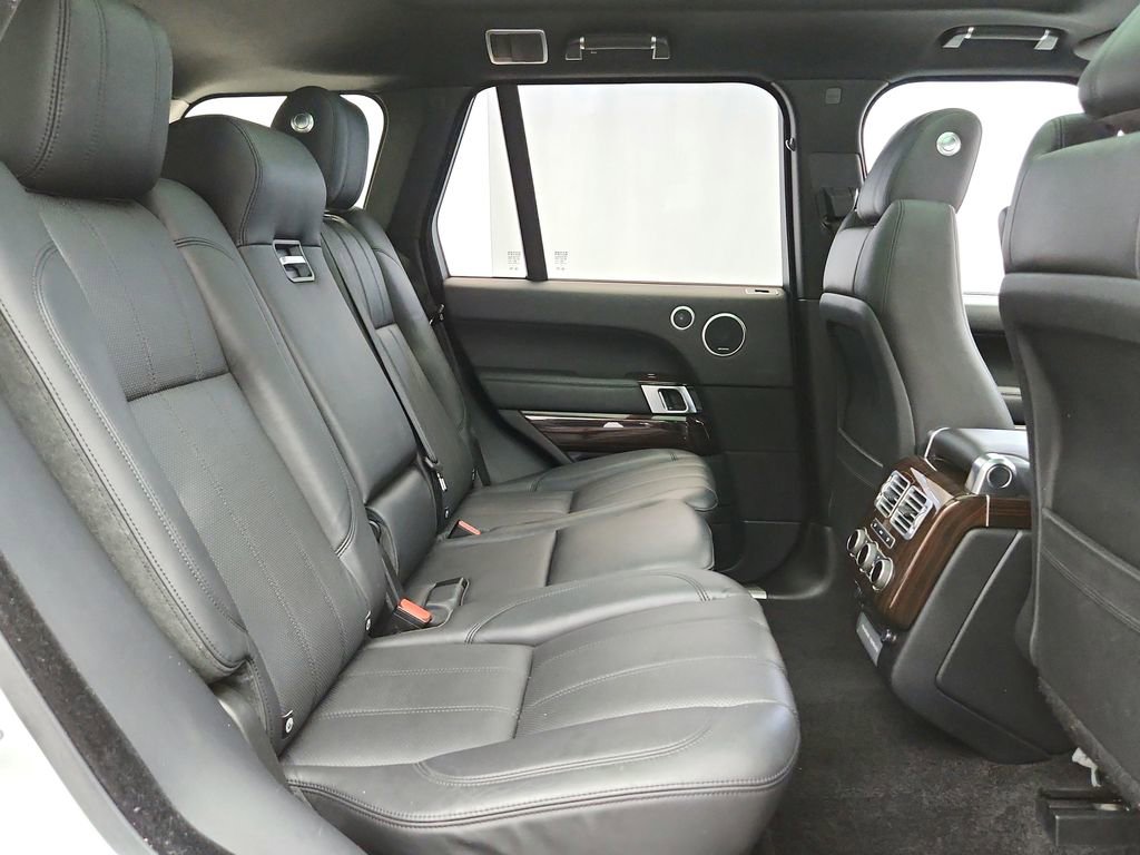 Used 2017 Land Rover Range Rover Supercharged AWD/4WD image 36