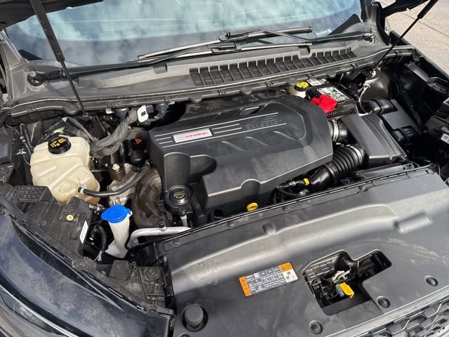 Used 2020 Ford Edge ST image 36