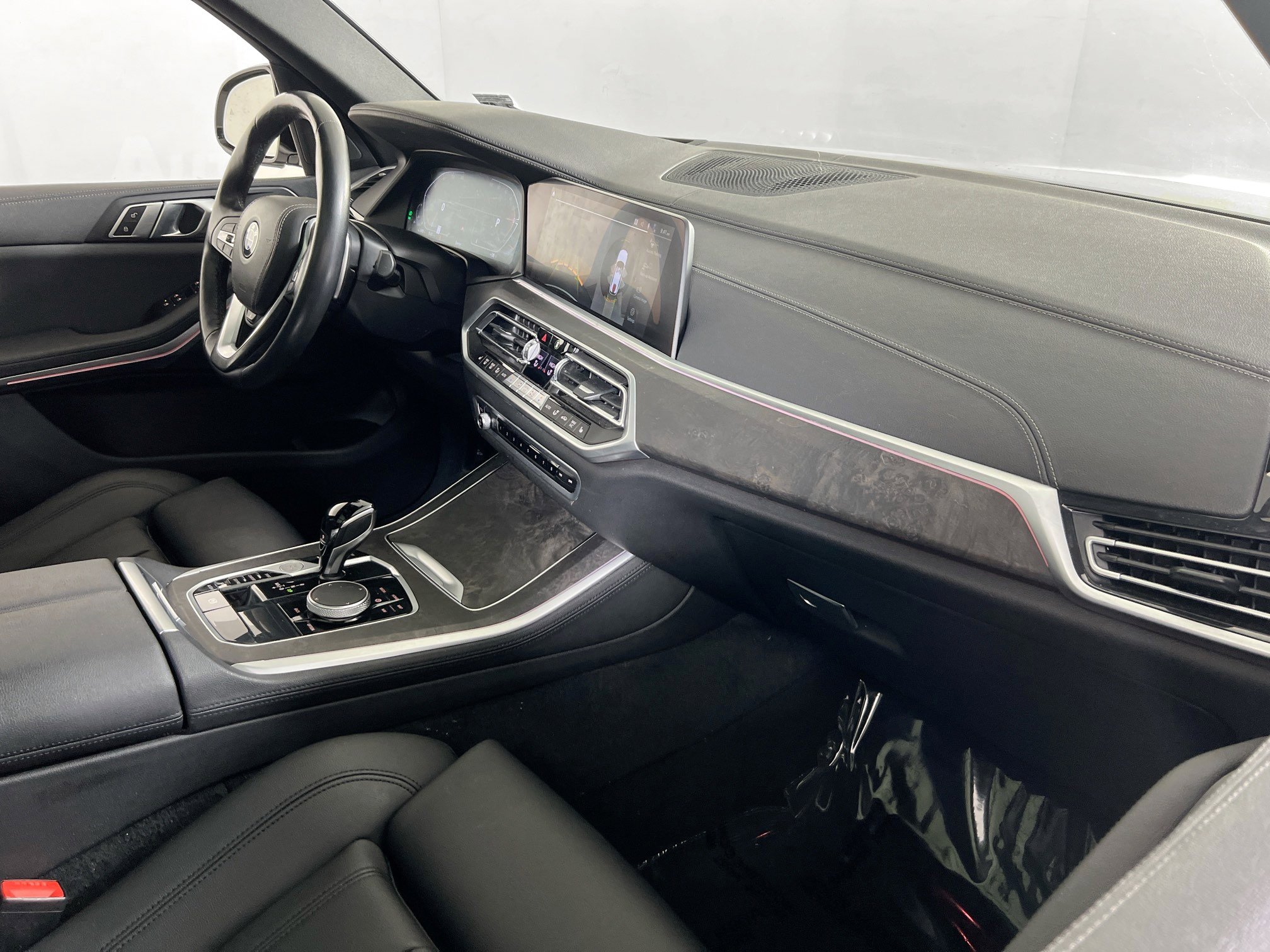 Used 2022 BMW X5 xDrive40i w/ Premium Package AWD/4WD image 28