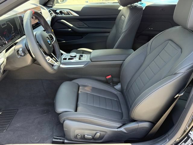 New 2026 BMW M440i Convertible RWD image 17