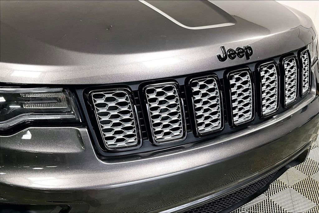 Used 2021 Jeep Grand Cherokee Laredo X image 29