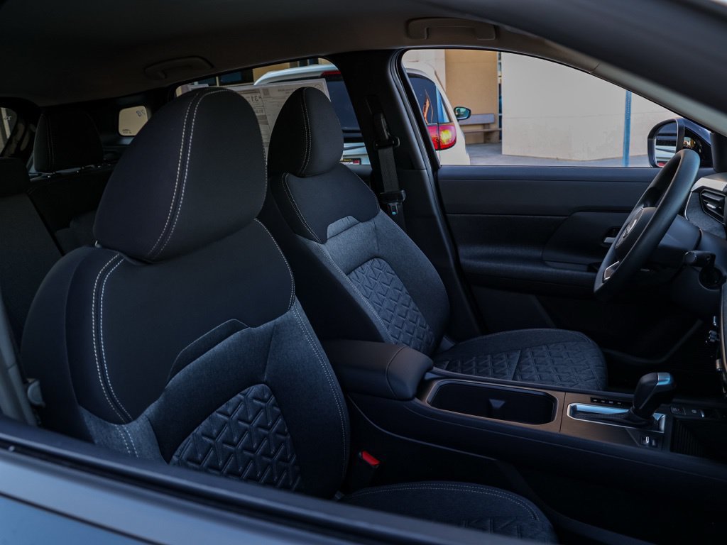New 2026 Nissan Kicks SV w/ Charging Package FWD image 21
