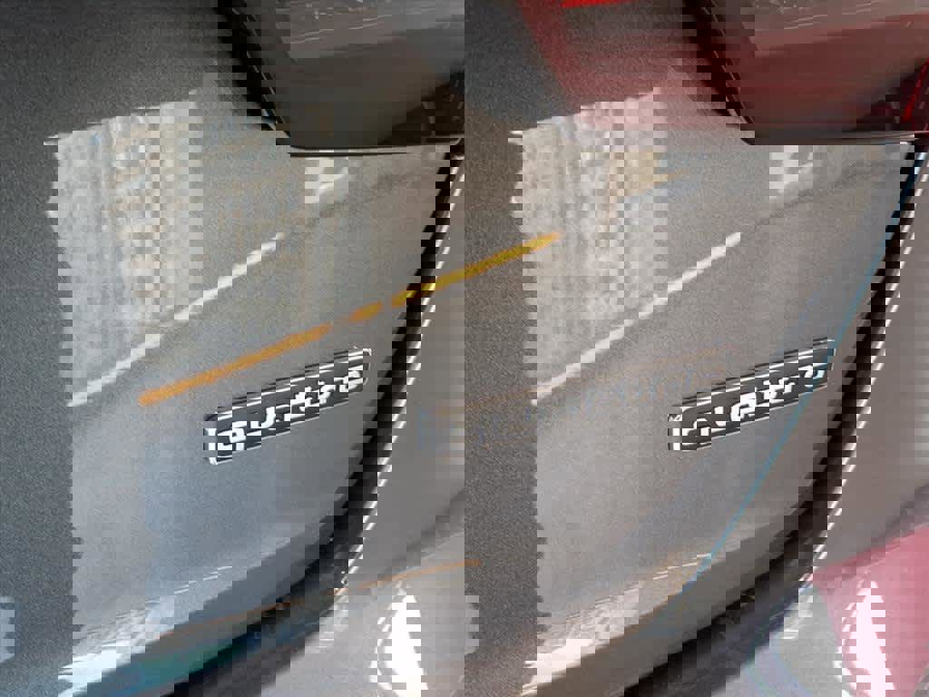 Used 2023 Audi A4 2.0T Premium w/ Convenience Package image 19