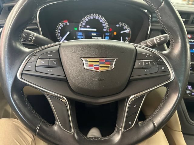 Used 2019 Cadillac XT5 FWD image 5