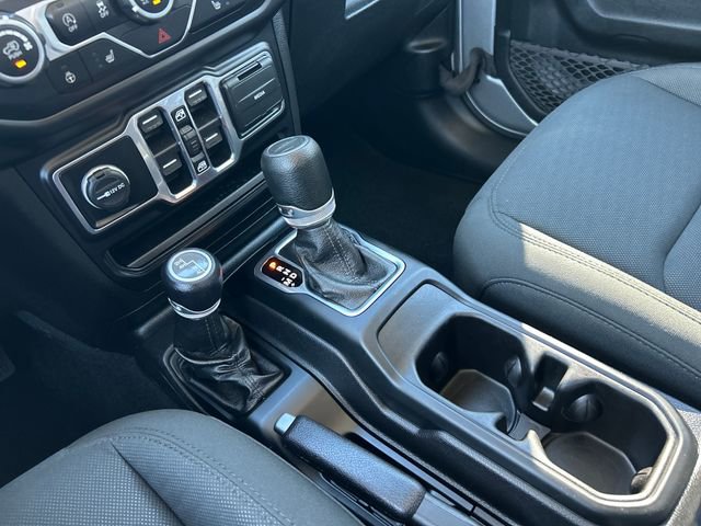 Used 2020 Jeep Gladiator Sport w/ Quick Order Package 24S AWD/4WD image 15