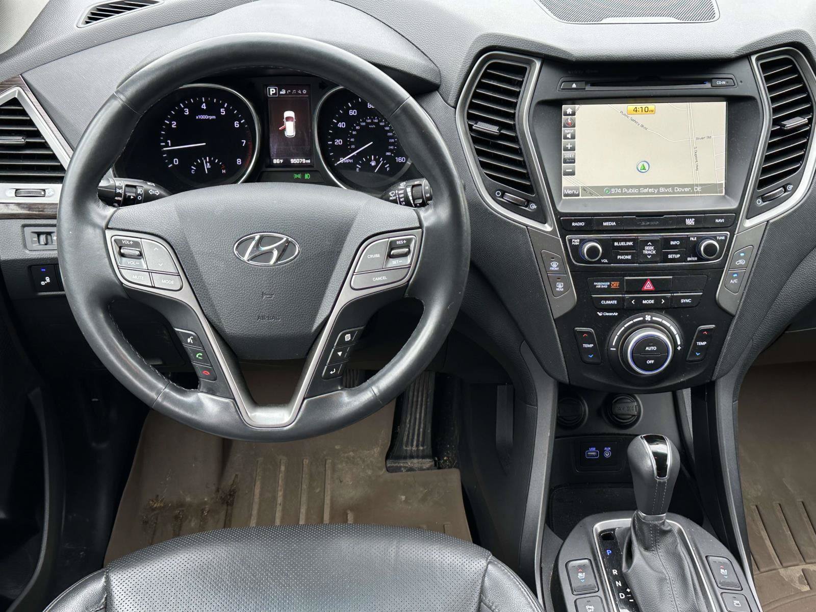 Used 2017 Hyundai Santa Fe Sport AWD/4WD image 10