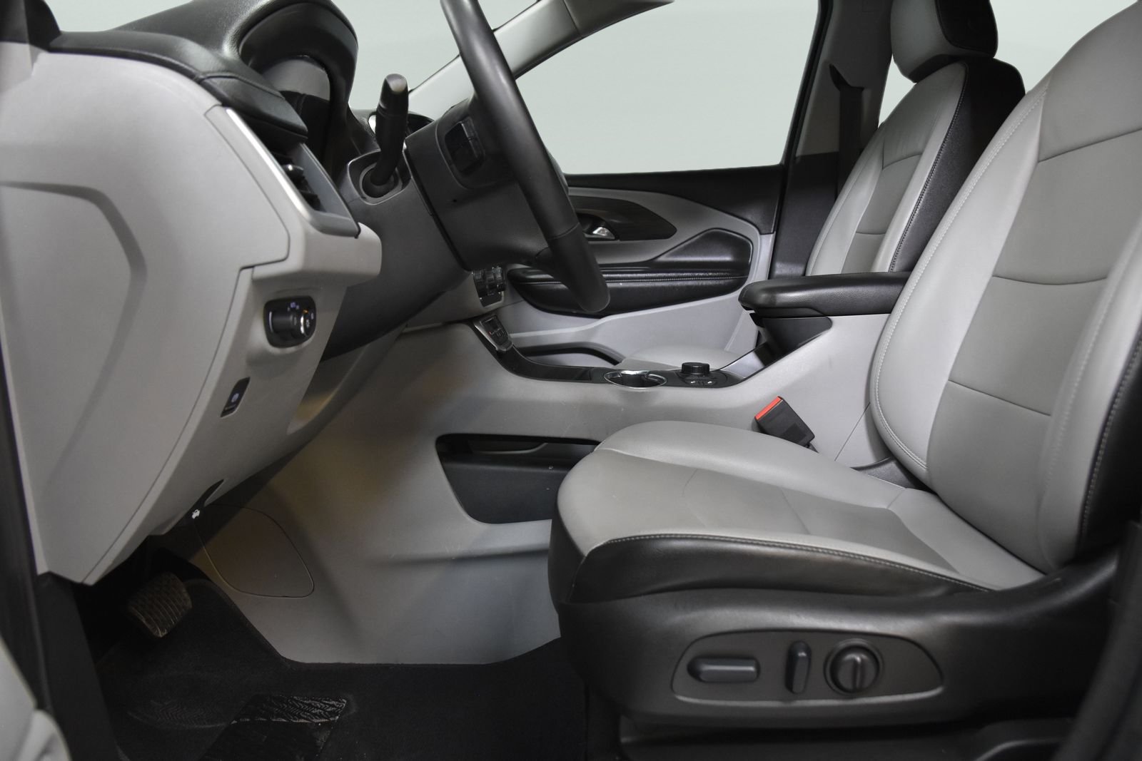 Used 2023 GMC Terrain SLT FWD image 15
