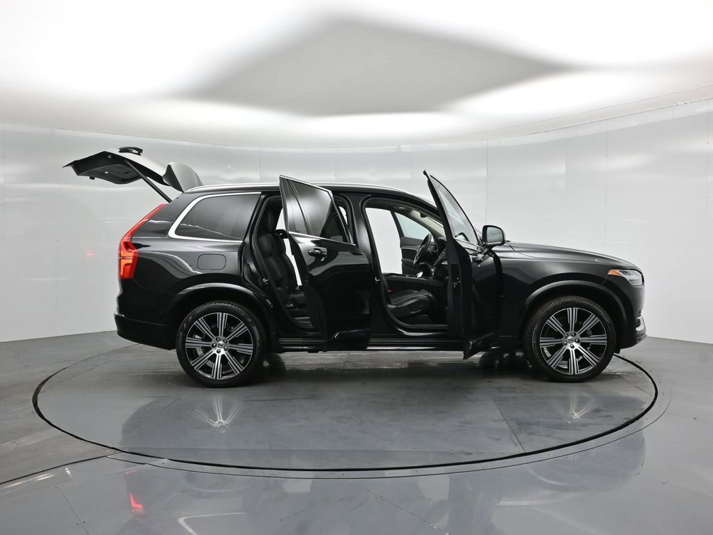 Used 2023 Volvo XC90 B6 Ultimate w/ Protection Package Premier image 3