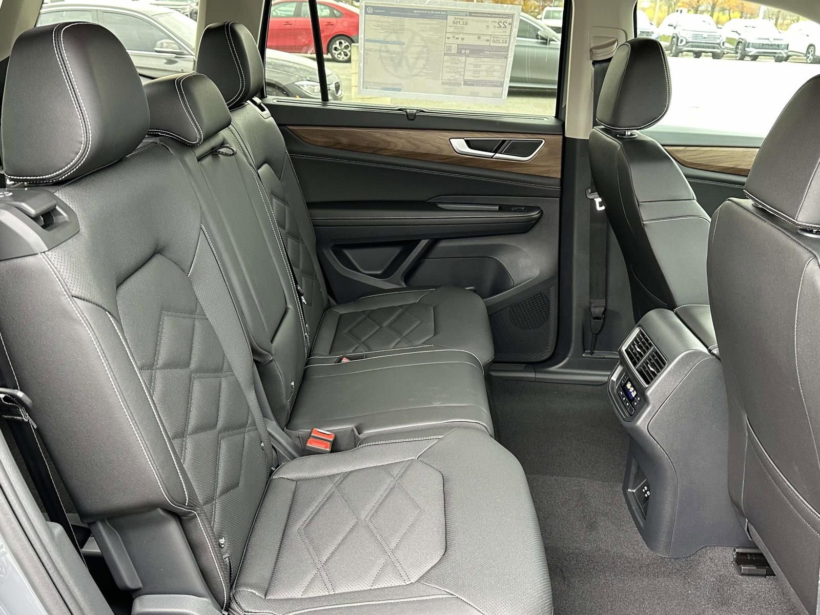 New 2026 Volkswagen Atlas SE image 15