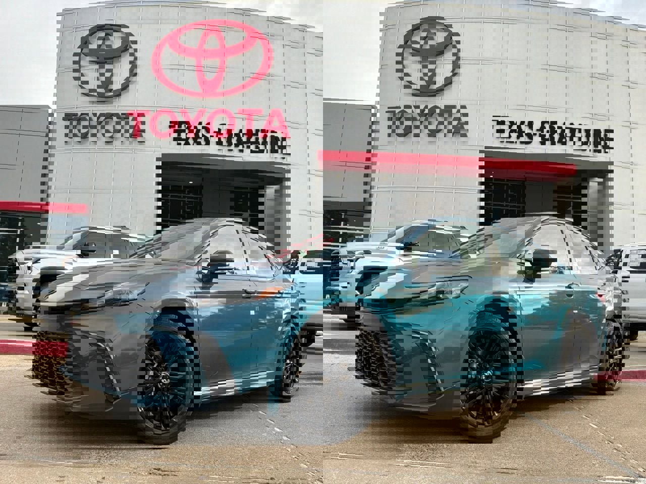 New 2026 Toyota Camry SE image 2