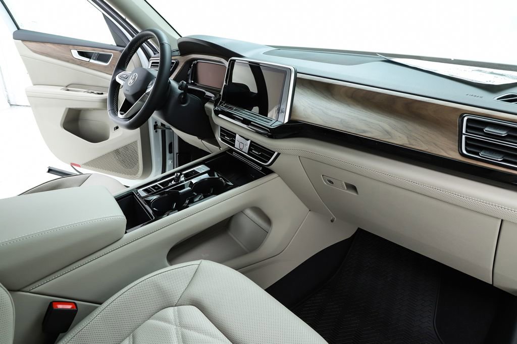 New 2026 Volkswagen Atlas SE image 72