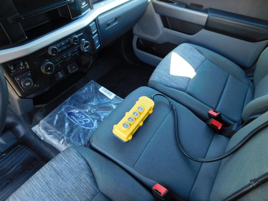 Used 2023 Ford F550 4x4 Regular Cab Super Duty image 69