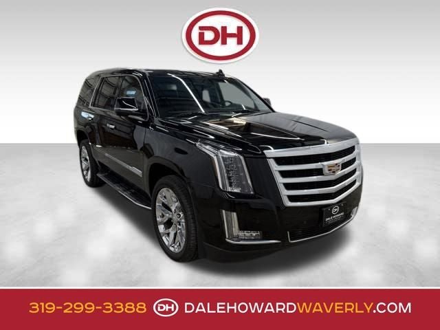 Used 2016 Cadillac Escalade Luxury AWD/4WD image 1