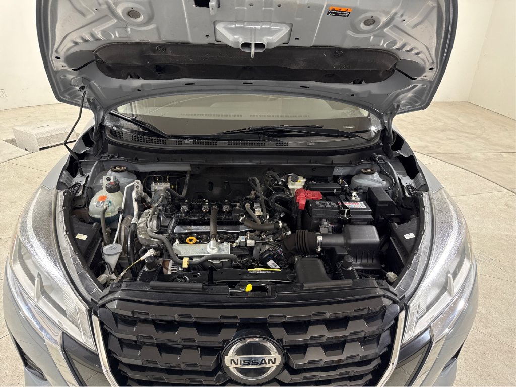 Used 2021 Nissan Kicks SV FWD image 17