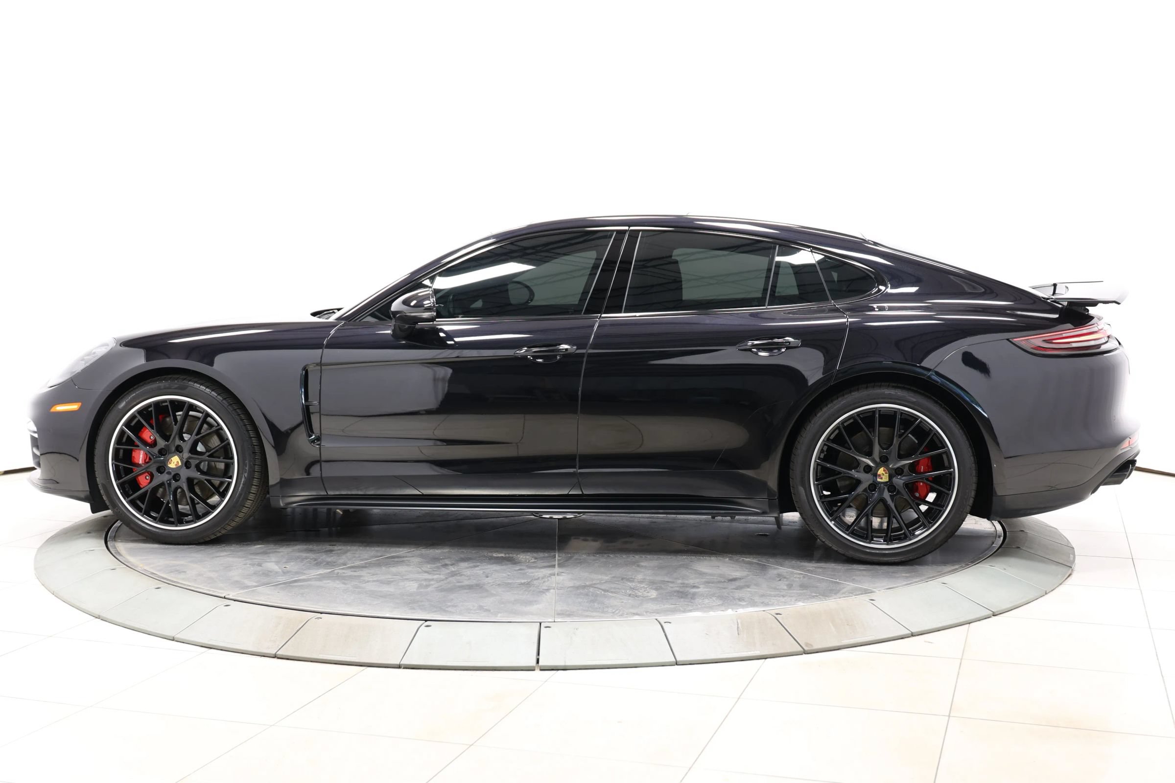Used 2020 Porsche Panamera GTS w/ Premium Package Plus AWD/4WD image 9