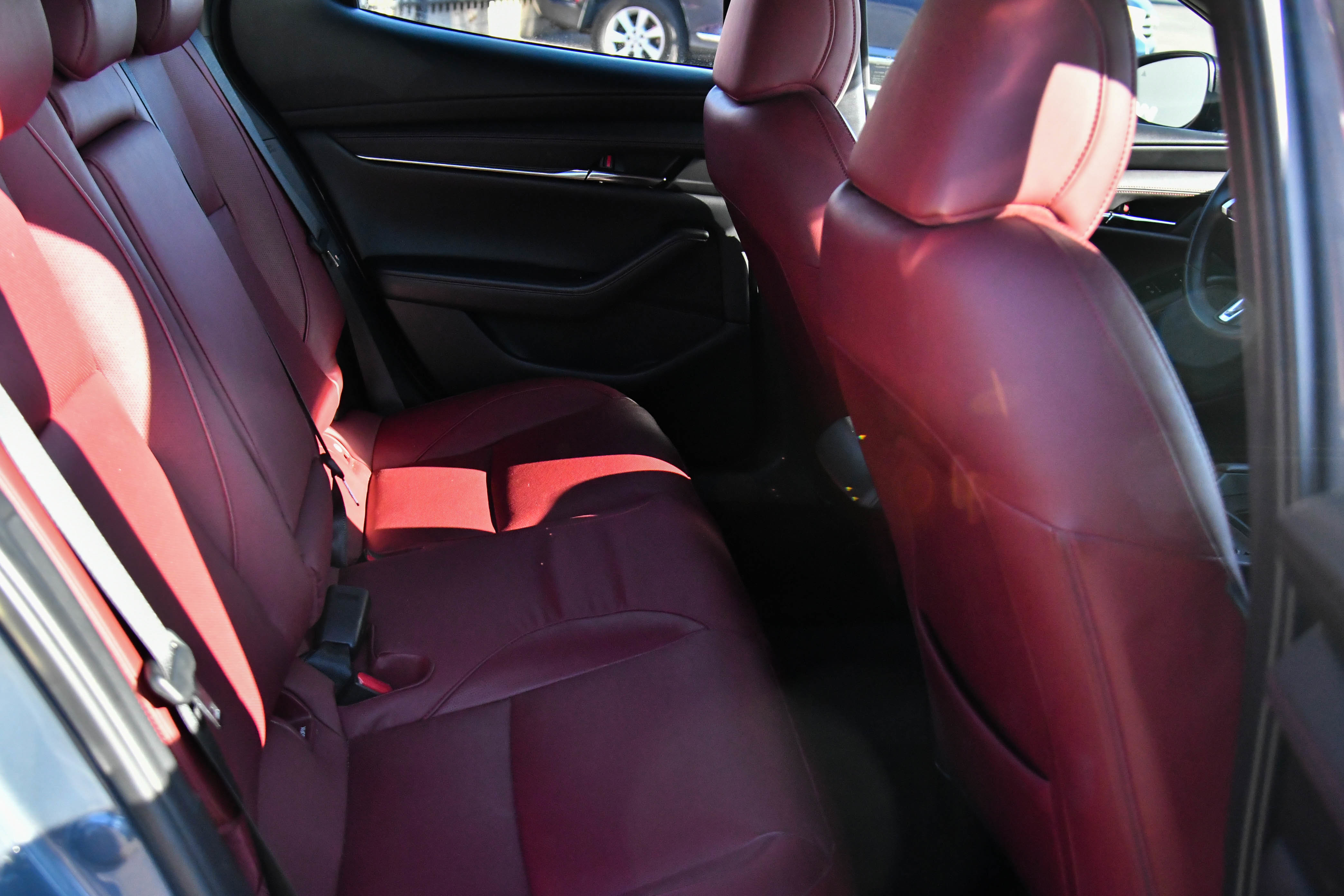 Used 2024 MAZDA MAZDA3 s image 41