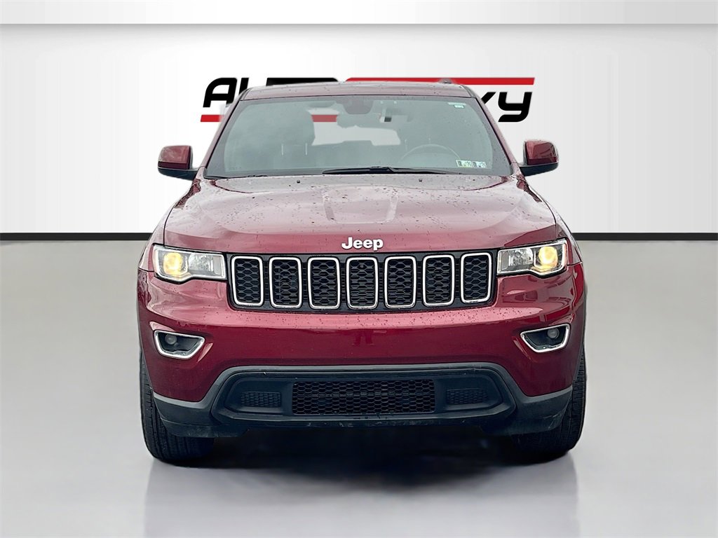 Used 2021 Jeep Grand Cherokee Laredo X image 2