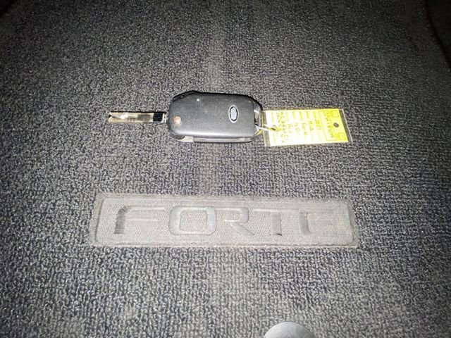 Used 2021 Kia Forte LXS image 27