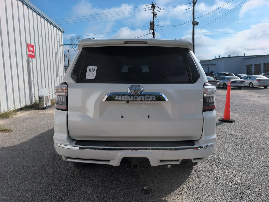 Used 2022 Toyota 4Runner Limited AWD/4WD image 7