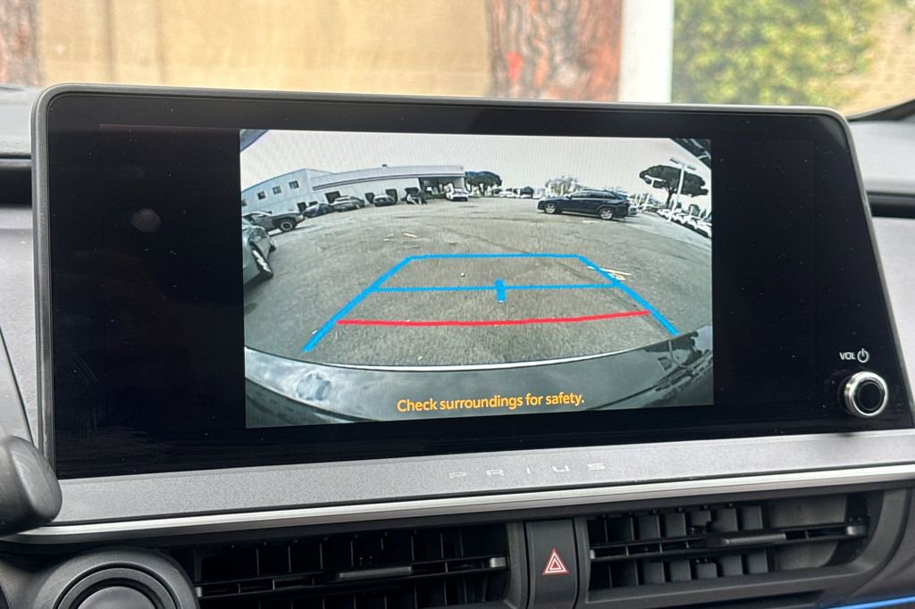 Used 2024 Toyota Prius Limited image 18